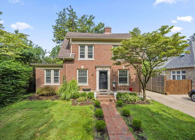 Property at 427 Dudley Rd, Lexington, KY 40502, 3 beds, 2.5 baths