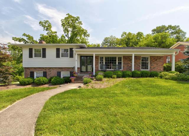 Property at 5 Fairwood Ln, Winchester, KY 40391, 4 beds, 3 baths
