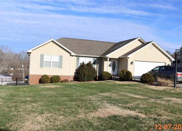Property at 565 Prather Dr, Nancy, KY 42544, 4 beds, 3 baths