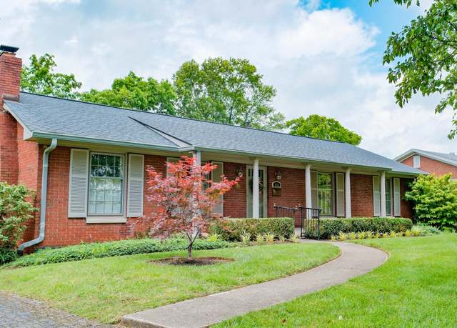 Property at 544 Meadow Ln, Versailles, KY 40383, 3 beds, 2 baths