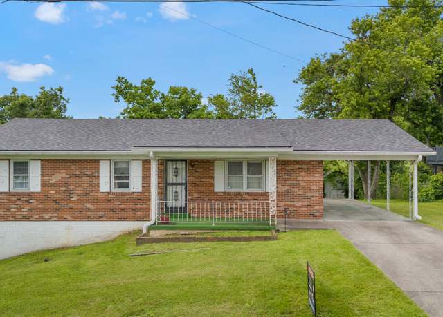 Property at 138 Golfview Dr, Richmond, KY 40475, 3 beds, 2 baths