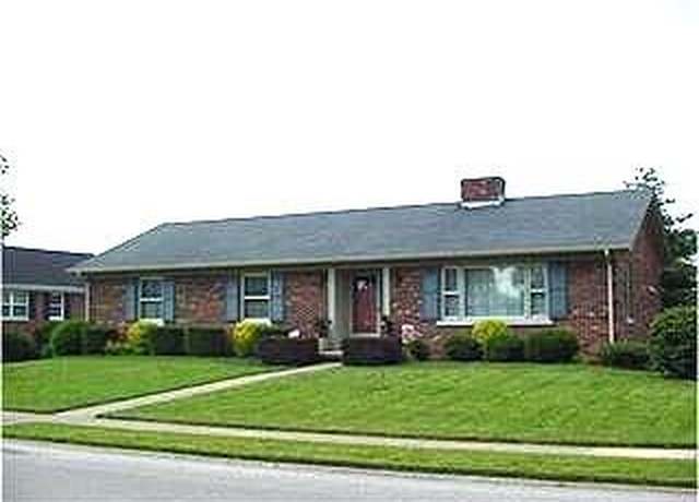Property at 413 Linden Ln, Nicholasville, KY 40356, 3 beds, 1.5 baths