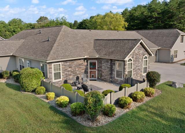 Property at 364 Cathedral Pl, Bronston, KY 42518, 2 beds, 2 baths