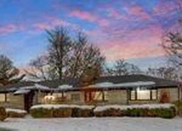 Property at 226 Idle Hour Dr, Lexington, KY 40502, 2 beds, 2 baths