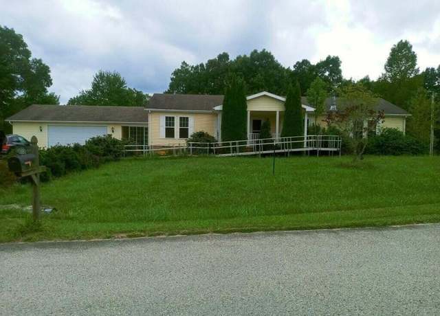 Property at 600 Hemlock View Rd, Morehead, KY 40351, 3 beds, 2 baths
