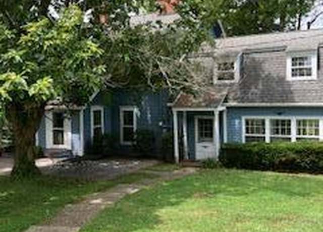 Property at 1911 Lancaster Rd, Richmond, KY 40475, 5 beds, 2.5 baths