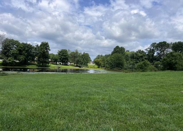 Property at 123 Park Pl, Russell Springs, KY 42642