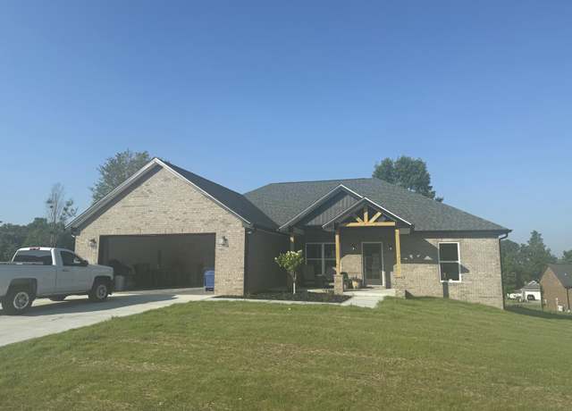 Property at 22 East Barrington Dr, Somerset, KY 42503, 3 beds, 2 baths