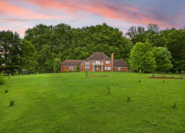 Property at 137 Indian Cave Subdivision, Monticello, KY 42633, 5 beds, 4.5 baths