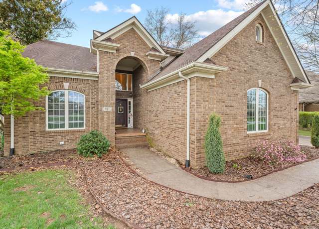 Property at 911 Cabernet Dr, Berea, KY 40403, 4 beds, 3 baths