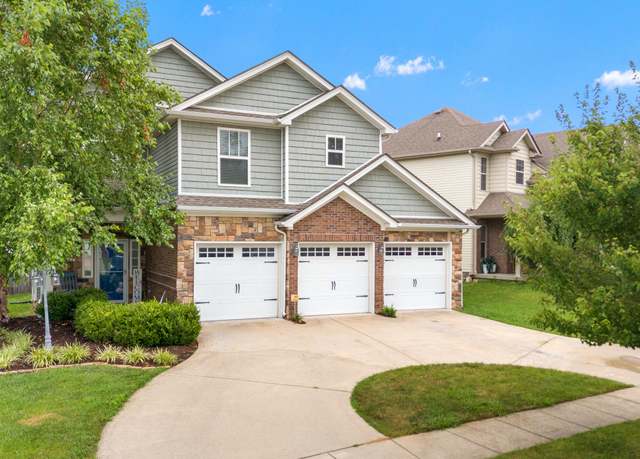 Property at 3333 Sweet Clover Ln, Lexington, KY 40509, 4 beds, 2.5 baths