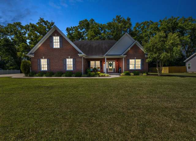 Property at 1094 Twin Oaks Blvd, Mt Sterling, KY 40353, 3 beds, 2 baths