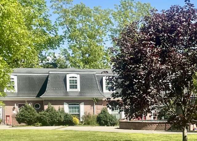 Property at 390 Fountain Way, Somerset, KY 42501, 5 beds, 6.5 baths