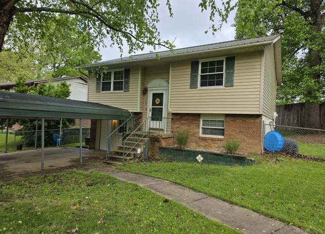 Property at 300 Northland Dr, Corbin, KY 40701, 3 beds, 1.5 baths