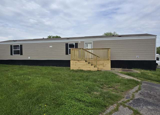 Property at 706 Williamsburg Dr, Winchester, KY 40391, 3 beds, 2 baths