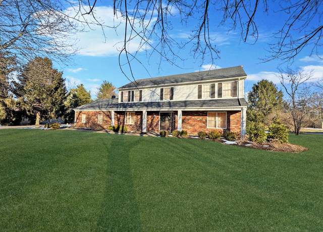 Property at 1102 Secretariat Dr, Danville, KY 40422, 4 beds, 2.5 baths