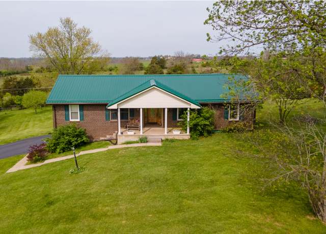 Property at 138 Hackett Pike, Richmond, KY 40475, 3 beds, 2 baths