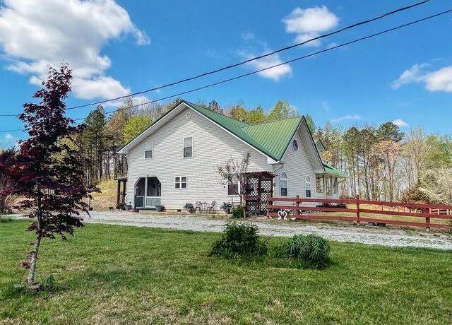 Property at 1553 Craig Rd, Williamsburg, KY 40769, 4 beds, 2 baths