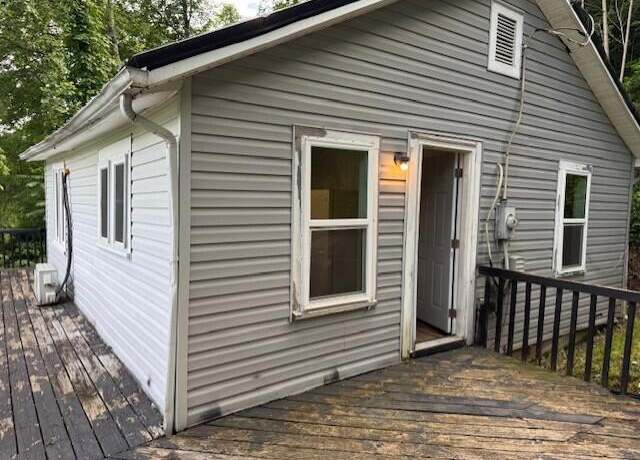 Property at 126 Poplar Street St, Pikeville, KY 41501, 2 beds, 1 bath