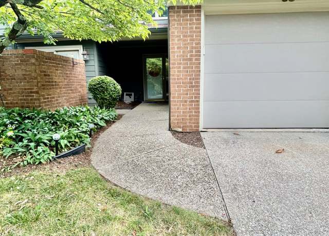 Property at 2140 Fort Harrods Dr #38, Lexington, KY 40513, 3 beds, 2.5 baths