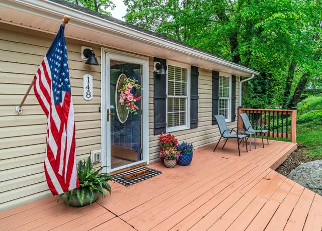 Property at 148 Herrington Woods, Harrodsburg, KY 40330, 2 beds, 1.5 baths
