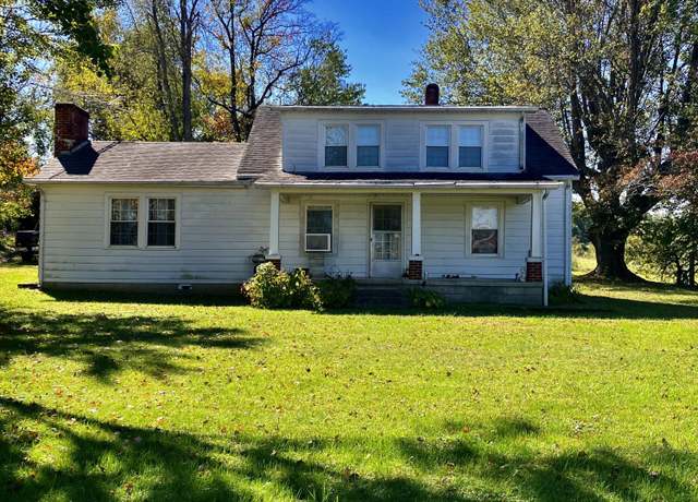 Property at 327 Old State Rd, Owingsville, KY 40360, 3 beds, 1 bath