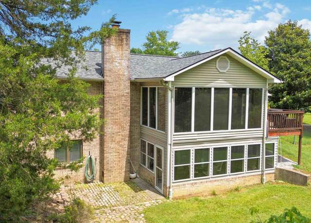 Property at 37 Gina Ct, Barbourville, KY 40906, 4 beds, 3 baths