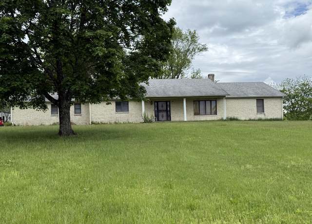 Property at 8023 Old Richmond Rd, Lexington, KY 40515, 3 beds, 2.5 baths