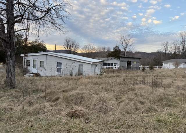 Property at 4650 Rush Branch Rd, Somerset, KY 42503, 2 beds, 1 bath