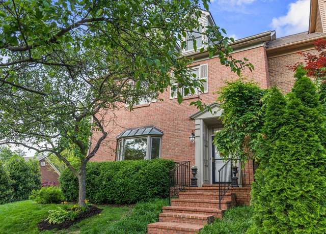 Property at 303 Patchen Dr, Lexington, KY 40517, 4 beds, 3.5 baths