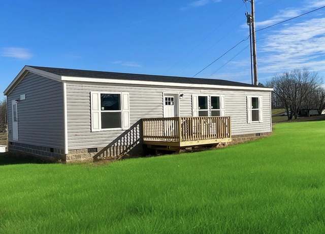 Property at 453 Greenleaf Dr, Campbellsville, KY 42718, 3 beds, 2 baths