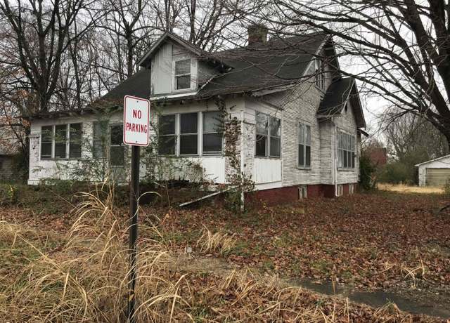 Property at 308 North Harrison St, Princeton, KY 42445, 2 beds, 1 bath