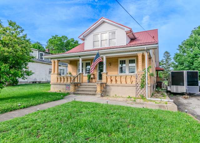 Property at 86 Danville Pike, Hustonville, KY 40437, 5 beds, 2 baths