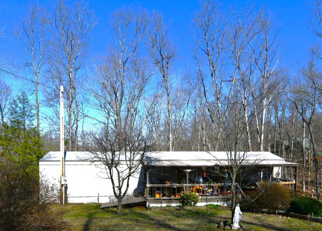 Property at 147 Bentley Cir, Wellington, KY 40387, 2 beds, 1 bath