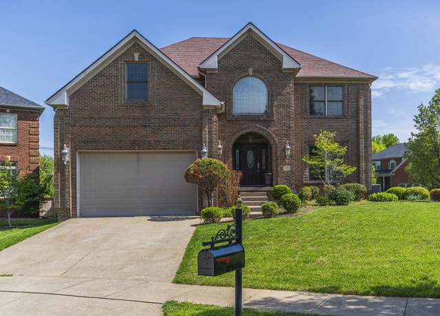Property at 1245 Raeford Ln, Lexington, KY 40513, 4 beds, 4.5 baths