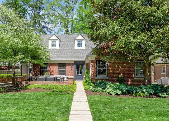 Property at 211 Chenault Rd, Lexington, KY 40502, 3 beds, 2 baths