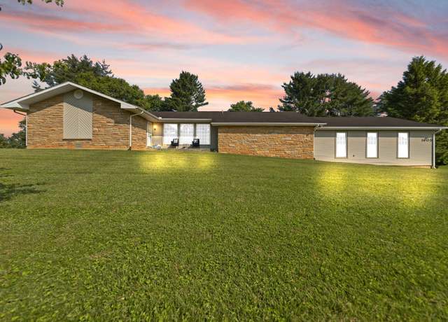 Property at 1605 Pumphouse Rd, Somerset, KY 42503, 3 beds, 2 baths