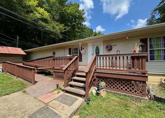 Property at 389 Rice Branch Rd, Prestonsburg, KY 41653, 3 beds, 2 baths