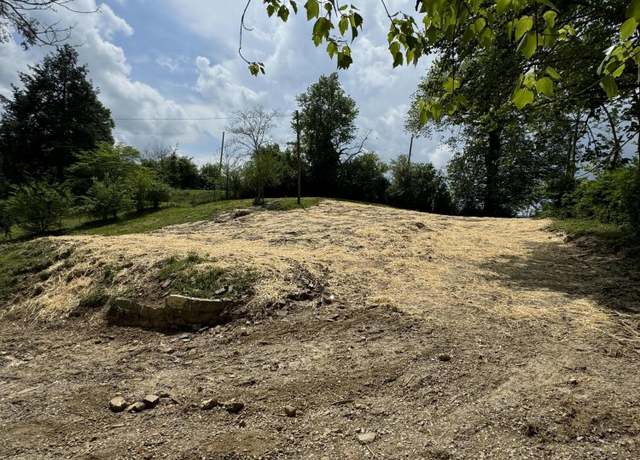 Property at 526 Balmoral Rd, Middlesboro, KY 40965