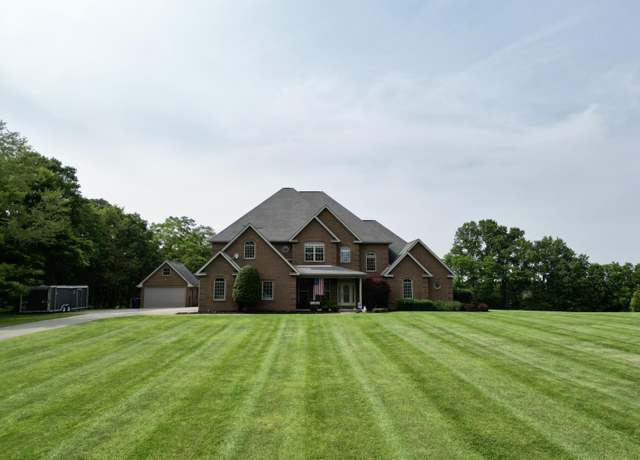 Property at 185 Bridle Run, Somerset, KY 42503, 4 beds, 4.5 baths