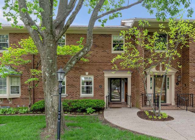 Property at 400 Redding Rd #2, Lexington, KY 40517, 3 beds, 3.5 baths