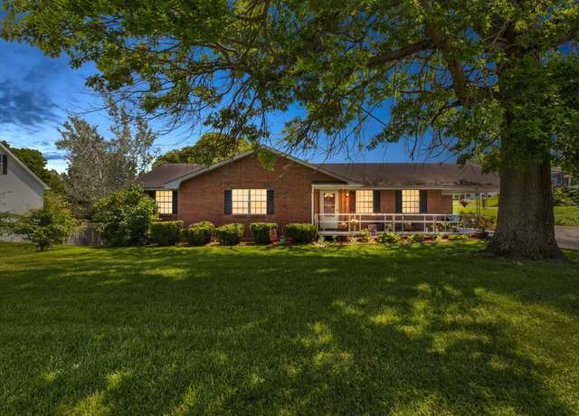 Property at 405 Nevada Ave, Mt Sterling, KY 40353, 4 beds, 3 baths