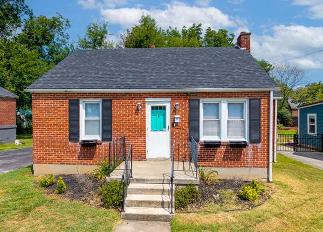 Property at 204 West Oak St, Somerset, KY 42501, 2 beds, 1 bath
