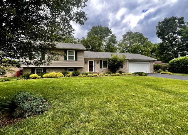Property at 107 Wildwood Dr, Versailles, KY 40383, 4 beds, 2 baths