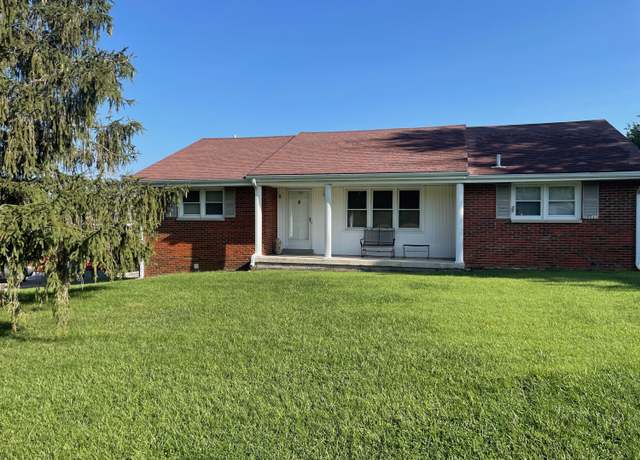 Property at 121 East Jefferson Ave, Danville, KY 40422, 3 beds, 1.5 baths