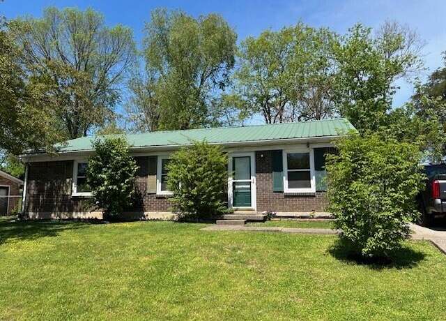 Property at 655 Cottonwood Dr, Richmond, KY 40475, 3 beds, 1 bath