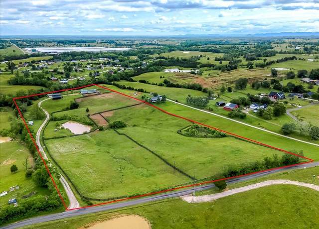 Property at 116 Hickory Lick Rd, Richmond, KY 40475, 3 beds, 2.5 baths