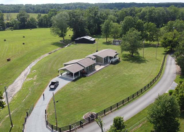 Property at 739 Old Hwy 11, Jeffersonville, KY 40337, 3 beds, 2 baths