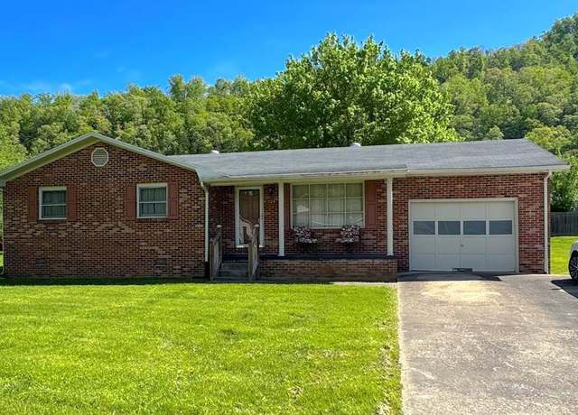 Property at 704 Kentucky 302, West Van Lear, KY 41268, 3 beds, 1.5 baths