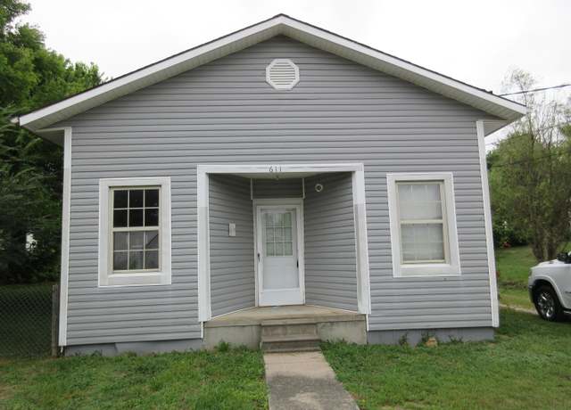 Property at 611 Broadway St, Irvine, KY 40336, 3 beds, 1 bath